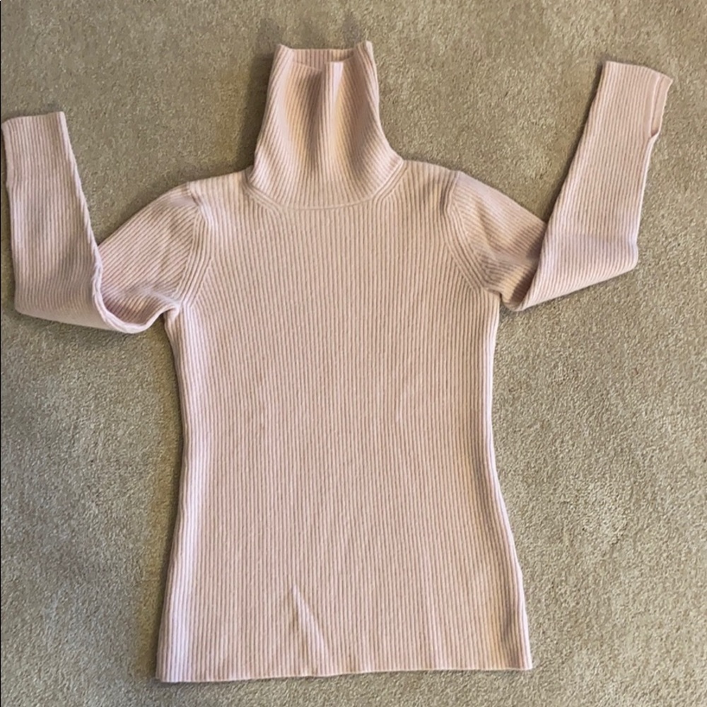 Banana Republic Merino Wool T-neck Sweater. SizeL